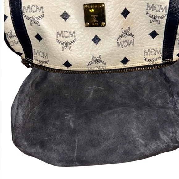 MCM Visetos Papillon white & black adjustable strap crossbody bag Germany  EUC - Picture 15 of 15